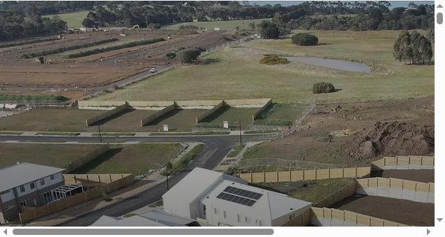 Screenshot of uni-built.com.au